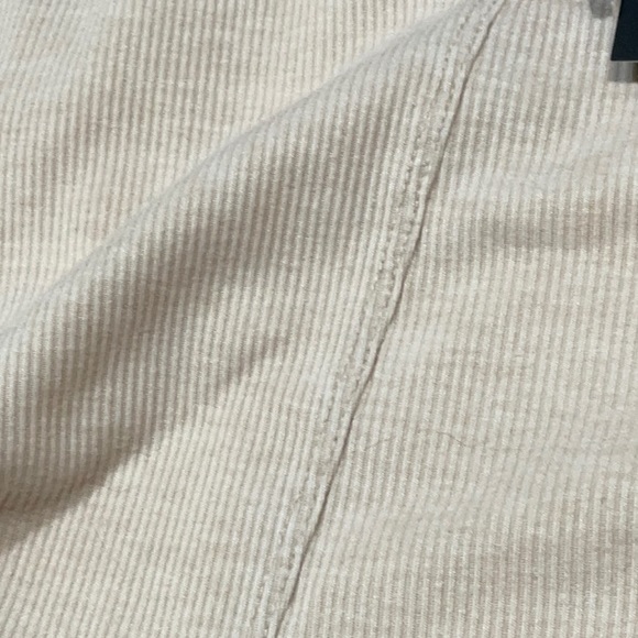 AnyBody Ribbed Top NWT - Picture 9 of 11